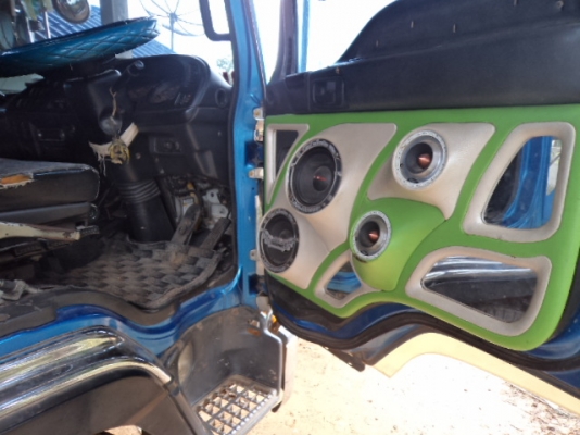 ขายรถ6ล้ออีซูซุเดก้า195แรงม้า สภาพสวยๆๆๆๆ พร้อมโอนคับ