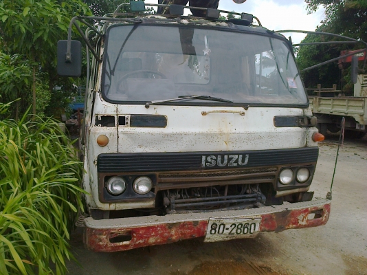 6ล้อISUZU SDR320  195แรงพื้นเรียบ ติดเครนเจาะสว่าน เสาไฟ เสาเข็ม เล่มภาษีเต็ม