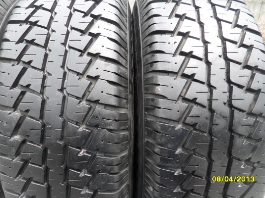 ขายแม็ก 6 รูขอบ15 TOYOTAพร้อมยาง MAXXIS ขนาด 31X10.5R15 ยางปี08 สภาพยาง 90\% ดอกยางหนาลึกเท่ากัน 4 เส้น