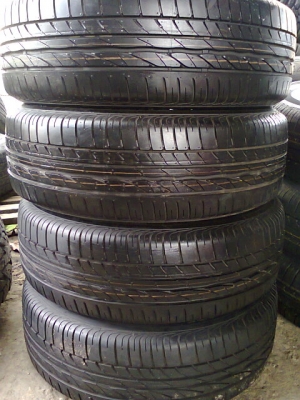 ล้อ CITY ป้ายแดง17500 ยางมีสีมีตุ่มครับ