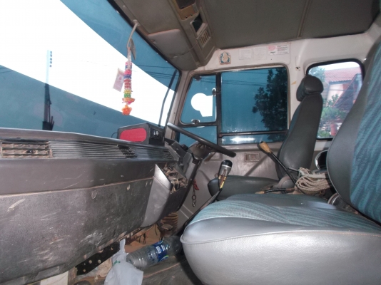 ขายด่วนรถสิบล้อหลงโบ2เพลาดรั้มเครือง220แรงม้าชีL4149