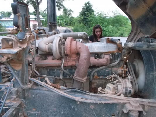 ขายด่วนรถสิบล้อหลงโบ2เพลาดรั้มเครือง220แรงม้าชีL4149