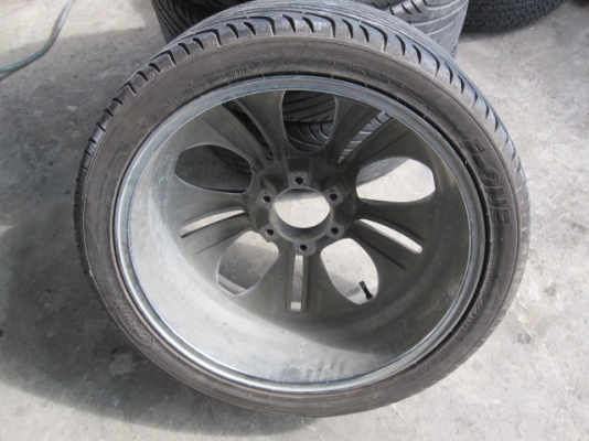 ขายแม็กพร้อมยาง ขอบ 22ใส่กระบะ 6 รูทั่วไปครับ ขายแม็กพร้อมยาง ขอบ 22ใส่กระบะ 6 รูทั่วไปครับ