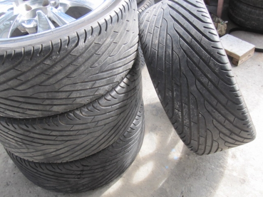 ขายแม็กพร้อมยาง ขอบ 22ใส่กระบะ 6 รูทั่วไปครับ ขายแม็กพร้อมยาง ขอบ 22ใส่กระบะ 6 รูทั่วไปครับ