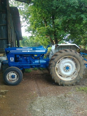 ขายรถไถฟอร์ด 77พร์อมใช้ ขอบคุณทีมงานทุกๆท่านครับ