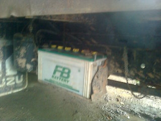 ขายรถ 4 ล้อรั้วใหญ่ ISUZU คัสซี 7896929 เครื่อง C240-171136 74 แรงม้า ใส่ยางขนาด 7.50-15 รถใช้บรรทุกไม้ยาง ราคา 65000