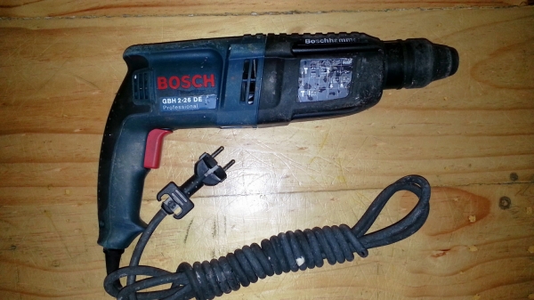 ขายสว่านไฟฟ้าระบบโรตารี่ทำงานได้3ระบบยี่ห้อBOSCHรุ่นGBH2-26DE พร้อมใช้งาน