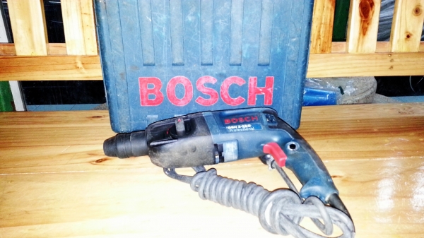 ขายสว่สนไฟฟ้าระบบโรตารี่ยี่ห้อBoschรุ่นGBH2-23Eสภาพดีพร้อมใช้งาน