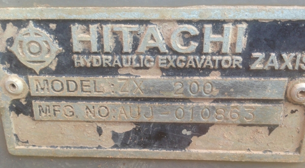 HITACHI ZX 200 รถสวยทั้งคันพร้อมใช้งาน ทำงาน 4,390 ชม.เครื่องแน่นแรงดี ไฟฟ้าหน้าจอครบพร้อม ภายในเก๋งสะอาดสวยครบพร้อม CD แอร์เย็น คอนโทรลง่ายเร็วคล่องตัวดี ช่วงล่างแน่นประมาณ 80\% พร้อมทำงานได้เลย เอกสารทะเบียนครบพร้อมโอน ราคาต่อรองได้ครับ