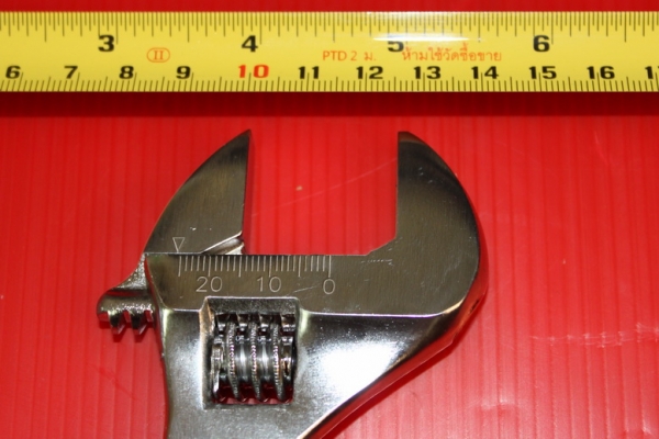 กุญแจเลื่อน WYNN's 200m 8" ด้ามสั้น