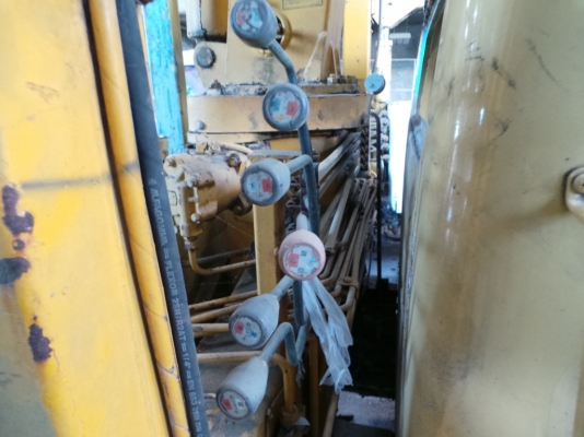 รถบรรทุกติดเครน ยี่ห้ออินเตอร์ เครื่องเปลี่ยน เครื่องเดิม เพอร์กิ้นยังอยู่ รถบรรทุกติดเครน ยี่ห้ออินเตอร์ เครื่องเปลี่ยน เครื่องเดิม เพอร์กิ้นยังอยู่