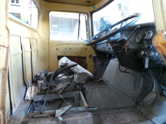 รถบรรทุกติดเครน ยี่ห้ออินเตอร์ เครื่องเปลี่ยน เครื่องเดิม เพอร์กิ้นยังอยู่ รถบรรทุกติดเครน ยี่ห้ออินเตอร์ เครื่องเปลี่ยน เครื่องเดิม เพอร์กิ้นยังอยู่