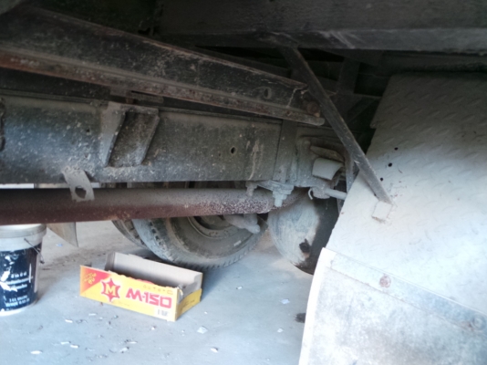 รถบรรทุกติดเครน ยี่ห้ออินเตอร์ เครื่องเปลี่ยน เครื่องเดิม เพอร์กิ้นยังอยู่ รถบรรทุกติดเครน ยี่ห้ออินเตอร์ เครื่องเปลี่ยน เครื่องเดิม เพอร์กิ้นยังอยู่