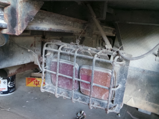 รถบรรทุกติดเครน ยี่ห้ออินเตอร์ เครื่องเปลี่ยน เครื่องเดิม เพอร์กิ้นยังอยู่ รถบรรทุกติดเครน ยี่ห้ออินเตอร์ เครื่องเปลี่ยน เครื่องเดิม เพอร์กิ้นยังอยู่