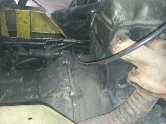 รถบรรทุกติดเครน ยี่ห้ออินเตอร์ เครื่องเปลี่ยน เครื่องเดิม เพอร์กิ้นยังอยู่ รถบรรทุกติดเครน ยี่ห้ออินเตอร์ เครื่องเปลี่ยน เครื่องเดิม เพอร์กิ้นยังอยู่