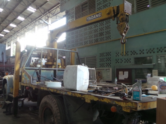 รถบรรทุกติดเครน ยี่ห้ออินเตอร์ เครื่องเปลี่ยน เครื่องเดิม เพอร์กิ้นยังอยู่ รถบรรทุกติดเครน ยี่ห้ออินเตอร์ เครื่องเปลี่ยน เครื่องเดิม เพอร์กิ้นยังอยู่