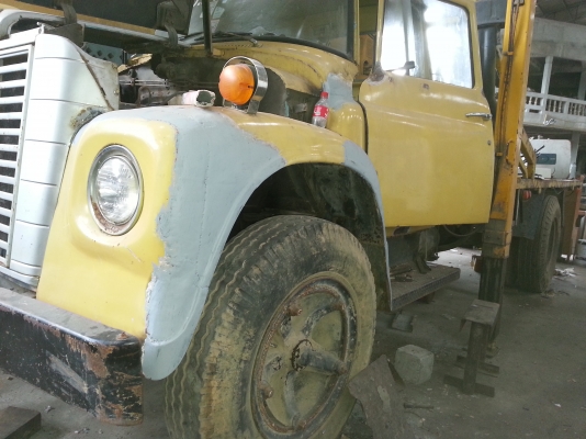 รถบรรทุกติดเครน ยี่ห้ออินเตอร์ เครื่องเปลี่ยน เครื่องเดิม เพอร์กิ้นยังอยู่