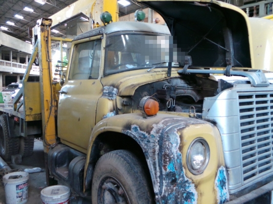 รถบรรทุกติดเครน ยี่ห้ออินเตอร์ เครื่องเปลี่ยน เครื่องเดิม เพอร์กิ้นยังอยู่ รถบรรทุกติดเครน ยี่ห้ออินเตอร์ เครื่องเปลี่ยน เครื่องเดิม เพอร์กิ้นยังอยู่