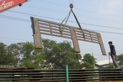 เหล็กแผงข้างสำหรับ 10ล้อ ของบริษัท PANUSrnrnขาย เป็นชุด ชุดละตั้งแต่ 39000