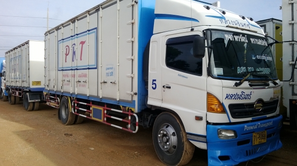 ขาย Hino Mega FG ปี51 ตู้10บานยาว 7.20 เมตร มี 4 พ่วงครับ ขาย Hino Mega FG ปี51 ตู้10บานยาว 7.20 เมตร มี 4 พ่วงครับ