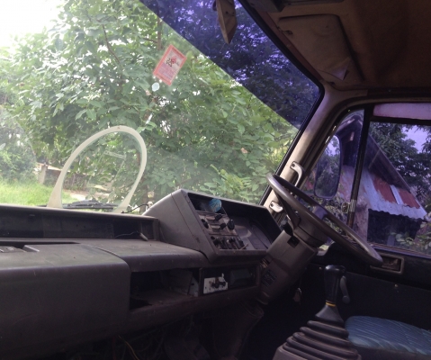 NISSAN UD 180 HP PE6 ปี 39 หกล้อดั๊มพ์ รถห้างแท้ ช่วงล่างใหญ่ยาง 9.00 ขอบ 20 กระบะดั๊มพ์เหล็ก 6 ตันความยาว 3.80 เมตร เครื่องแน่นแรงดี ภายในเก๋งคอนโซลสวยครบ พวงมาลัยเพาเวอร์ เบรคทริ๊ปฟี้ครบครัน ยางสภาพดี 70\% พร้อมบรรทุกพร้อมใช้งาน เอกสารทะเบียนภาษีครบพร้อม NISSAN UD 180 HP PE6 ปี 39 หกล้อดั๊มพ์ รถห้างแท้ ช่วงล่างใหญ่ยาง 9.00 ขอบ 20 กระบะดั๊มพ์เหล็ก 6 ตันความยาว 3.80 เมตร เครื่องแน่นแรงดี ภายในเก๋งคอนโซลสวยครบ พวงมาลัยเพาเวอร์ เบรคทริ๊ปฟี้ครบครัน ยางสภาพดี 70\% พร้อมบรรทุกพร้อมใช้งาน เอกสารทะเบียนภาษีครบพร้อม