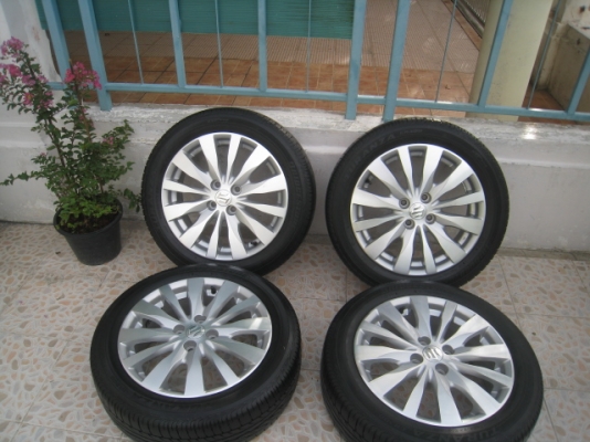 ขายล้อแม็ก Suzuki swift 16"x6" et45 4รู100 +ยางปี12  (081-3747940)