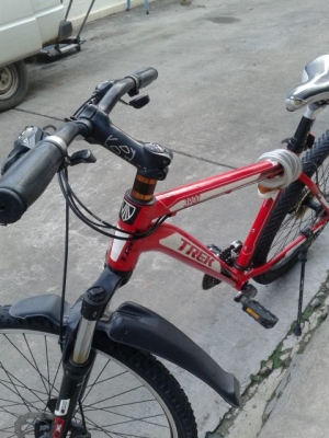 จักรยาน เสือภูเขาTREK อลูมีเนียม ปี 2011ดิสเบรคสภาพพร้อมใช้ 8000บาท