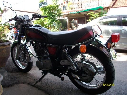 ya sr400ปี2002เพิ่งประกอบยังไม่เก็บงานเดิมๆวิ่งน้อย68000บาท