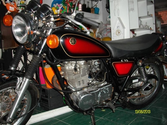 ya sr400ปี2002เพิ่งประกอบยังไม่เก็บงานเดิมๆวิ่งน้อย68000บาท