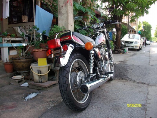 ya sr400ปี2002เพิ่งประกอบยังไม่เก็บงานเดิมๆวิ่งน้อย68000บาท
