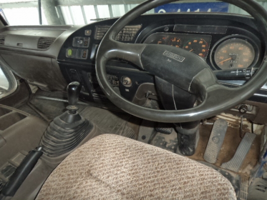 ขายรถ6ล้ออีซูซุเดก้า195แรงม้า สภาพสวย พร้อมโอนคับ