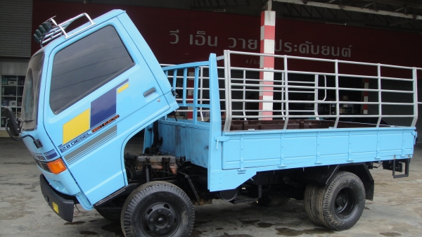 ISUZU NKR 6ล้อช่วงสั้น ดาวน์45000ผ่อน5800/48เดือน ISUZU NKR 6ล้อช่วงสั้น ดาวน์45000ผ่อน5800/48เดือน