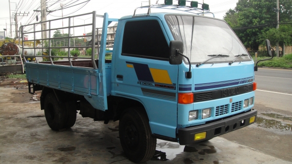 ISUZU NKR 6ล้อช่วงสั้น ดาวน์45000ผ่อน5800/48เดือน ISUZU NKR 6ล้อช่วงสั้น ดาวน์45000ผ่อน5800/48เดือน