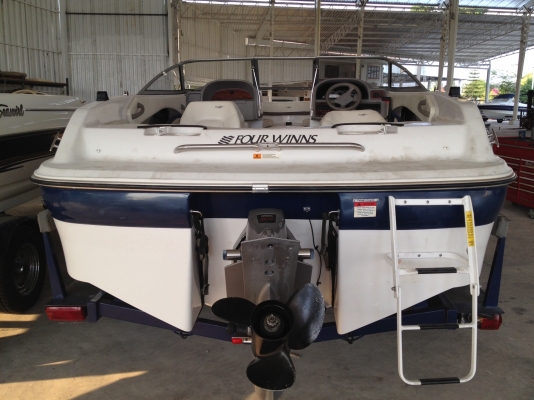 ขายเรือ Four winns พร้อมเทเลอร์