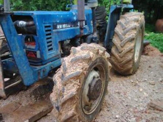 รถไถ ยี่ห้อ FORD รุ่น 8066S