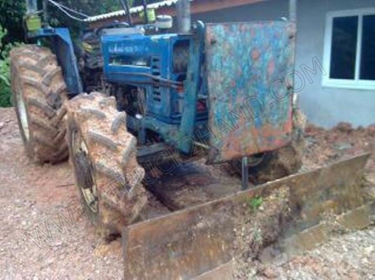 รถไถ ยี่ห้อ FORD รุ่น 8066S