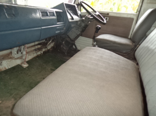 ขายรถ6ล้อฮีโน่ 117แรง ช่วงยาว สภาพดี พร้อมใช้งาน