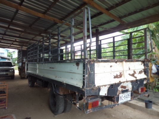 ขายรถ6ล้อฮีโน่ 117แรง ช่วงยาว สภาพดี พร้อมใช้งาน