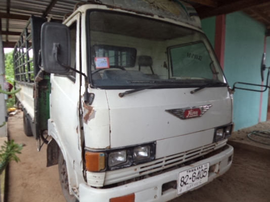 ขายรถ6ล้อฮีโน่ 117แรง ช่วงยาว สภาพดี พร้อมใช้งาน