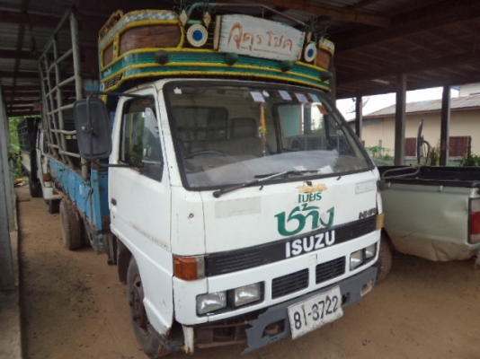 ขายรถ6ล้ออีซูซุNKR 110แรง