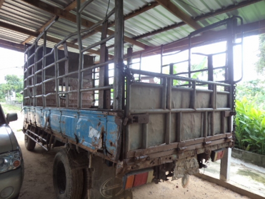 ขายรถ6ล้ออีซูซุNKR 110แรง