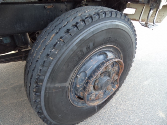 ขายรถ10ล้อนิสสันยูดีCW30M เครื่อง225 แรง 2เพลาเป็นเทเลอร์เข็นแม็กโค200-320ได้สบายๆ พร้อมใช้งานคับ