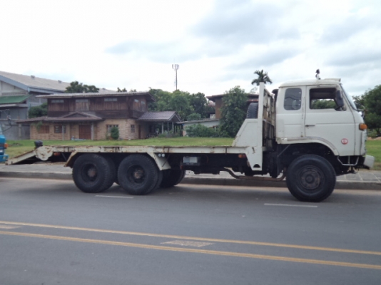 ขายรถ10ล้อนิสสันยูดีCW30M เครื่อง225 แรง 2เพลาเป็นเทเลอร์เข็นแม็กโค200-320ได้สบายๆ พร้อมใช้งานคับ