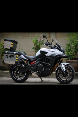 ขายดาวน์ kawasaki versys รถ ไม่ถึงเดือน วิ่ง 471 โล ของแต่ง แท้ทั้งคัน แต่งเยอะมาก ประกันชั้น1 เหลือ 11 เดือน ติดต่อ 0918759329