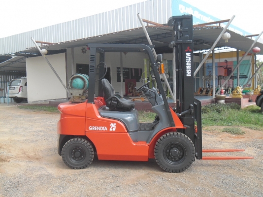 ขายด่วนรถยก MITSUBISHI  FG25-F18C เครื่อง 2 ระบบ LPG เกียร์AUTO เสาสูง 4 เมตร ยางใหม่ 4 เส้น ทำเสร็จทั้งระบบ