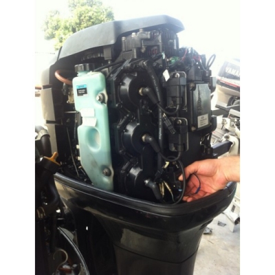 ขายเครื่องยนต์เรือ Mercury 225 จากญี่ปุ่น