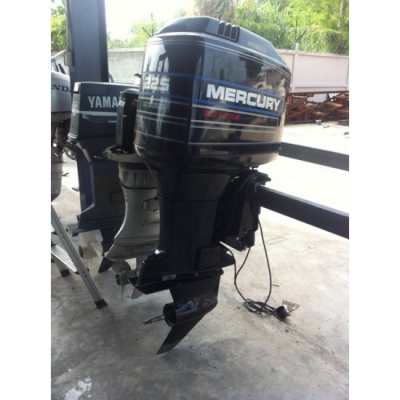 ขายเครื่องยนต์เรือ Mercury 225 จากญี่ปุ่น