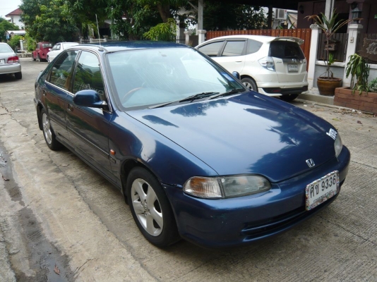 เครื่องหัวฉีด1600 เกียร์ออโต้ ติดLPG ใช้งานได้เลย