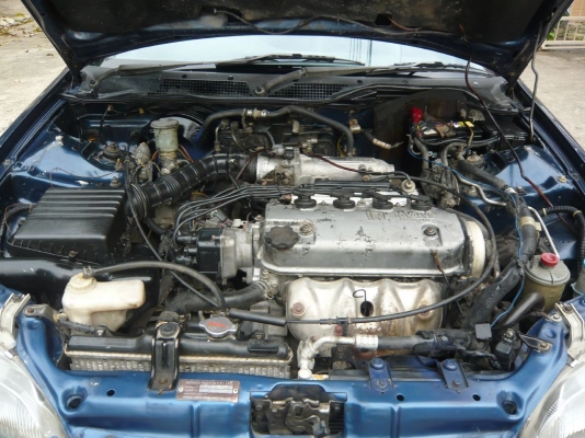 เครื่องหัวฉีด1600 เกียร์ออโต้ ติดLPG ใช้งานได้เลย