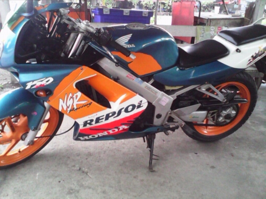 ขาย HONDA nsrโปรอาร์มทะเบียนพร้อมโอนถูกๆ สวยๆ
